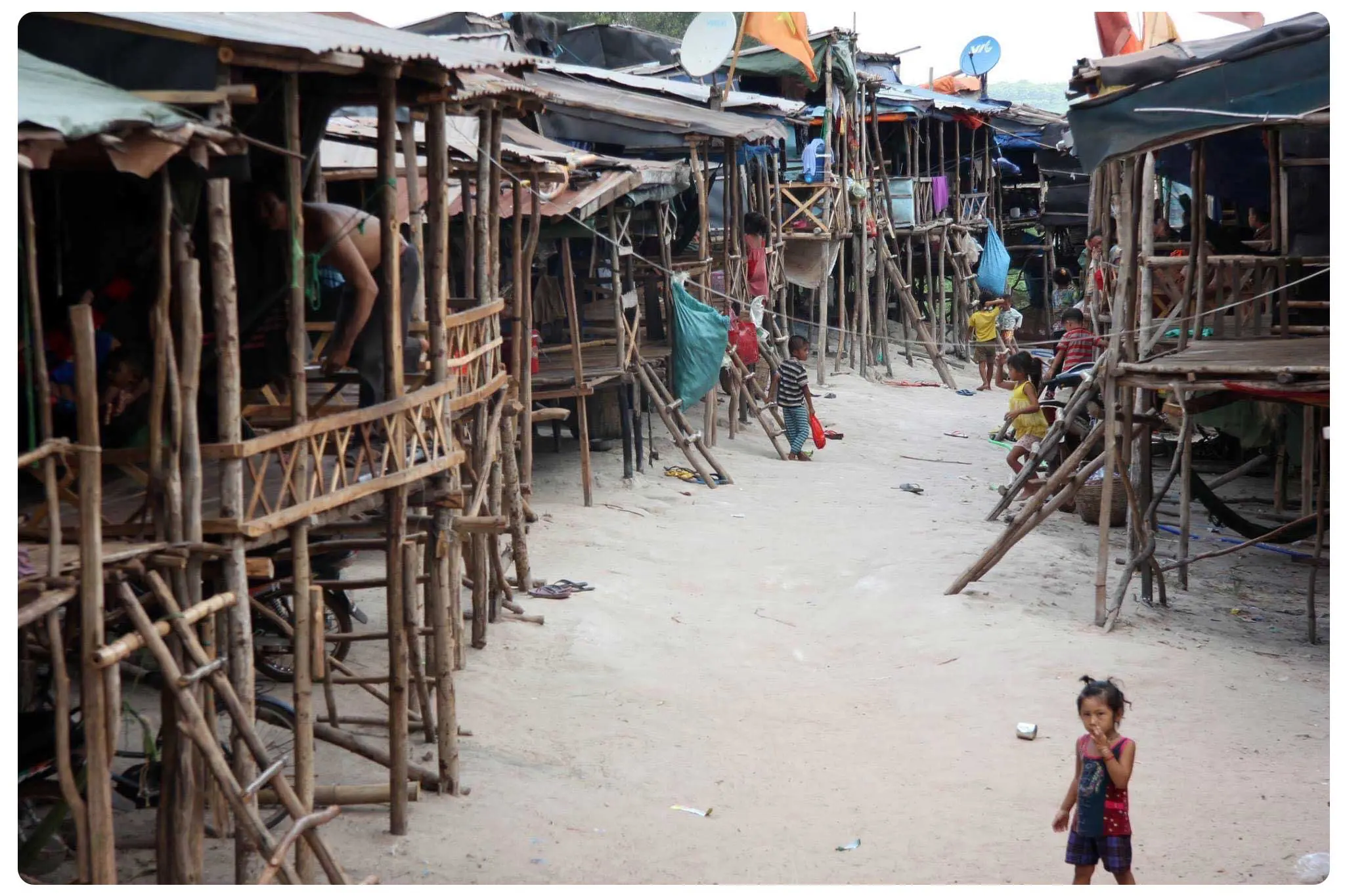 02b3e bc83ea 048e089ea8ce470f92a1c5f0ea06b224mv2 Visit to Tay Ninh Province TMT Foundation