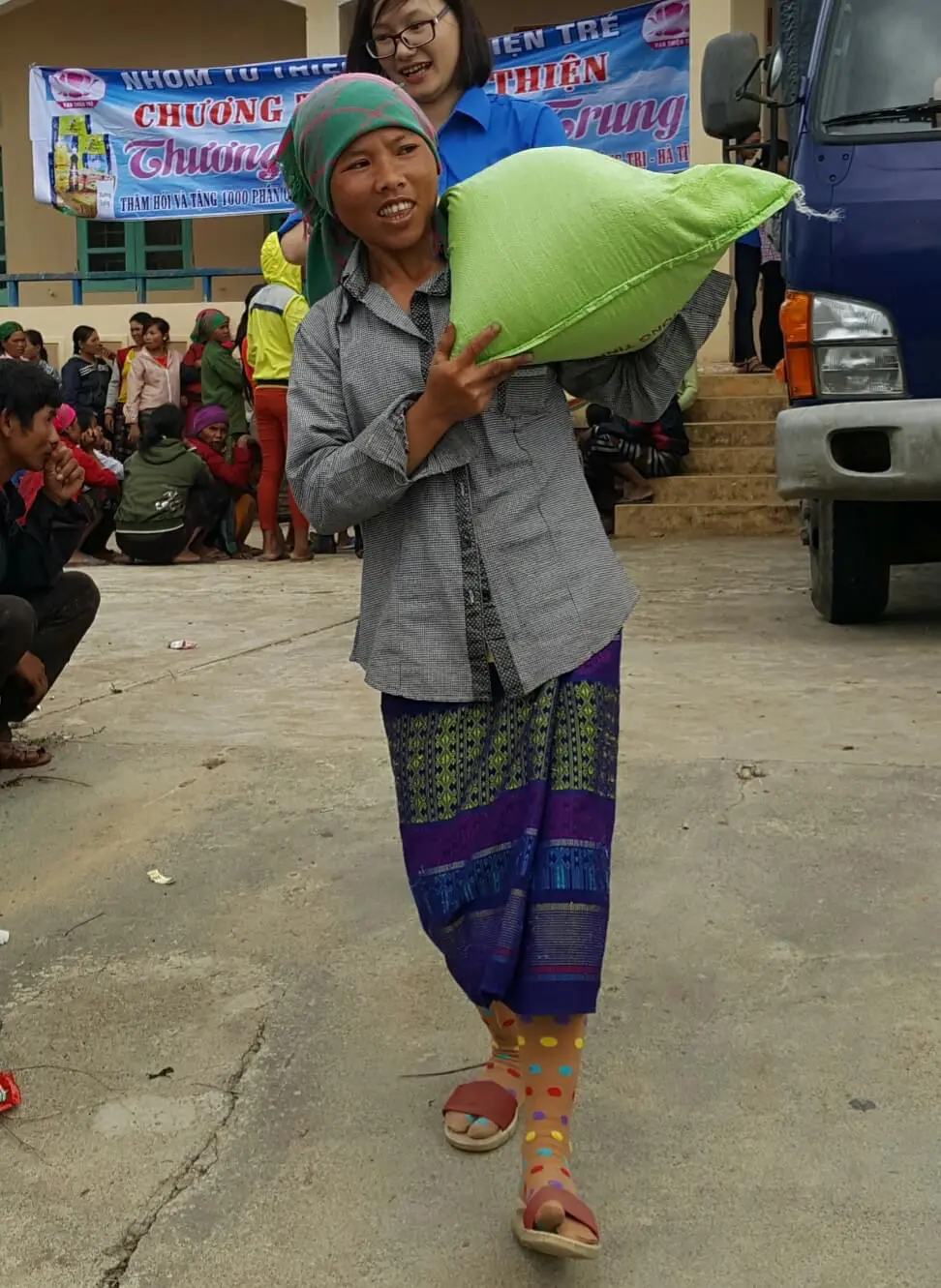 Bring Gifts To The Mountains 9 03b27 a44338 614c171193af448bad771841cb901a85mv2 Bring Gifts To The Mountains TMT Foundation