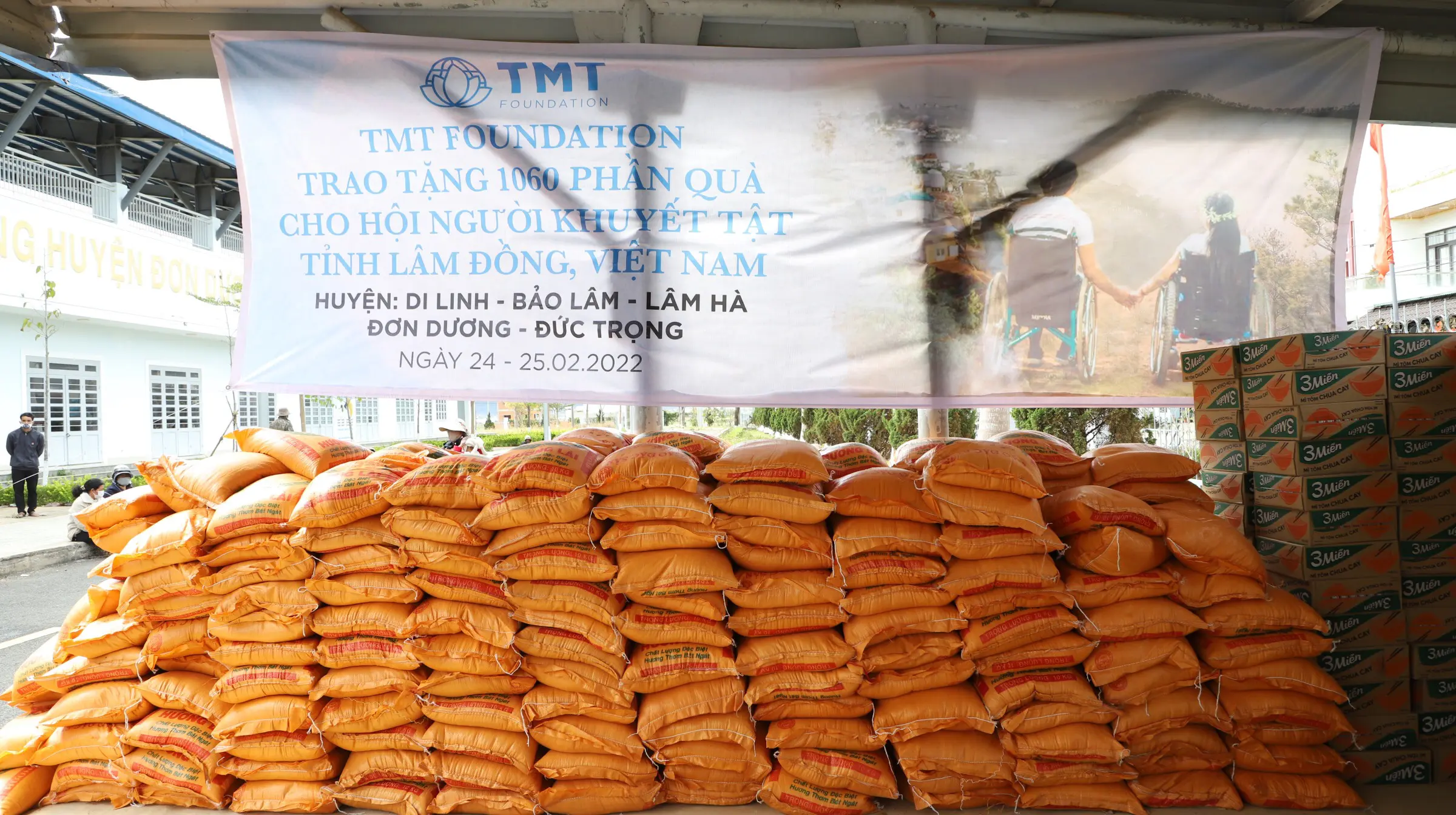 Bringing a warm spring to people with disabilities in Lam Dong Province 4 043d2 220675 6f205731b3a84621b1666744c65bbaacmv2 Bringing a warm spring to people with disabilities in Lam Dong Province TMT Foundation