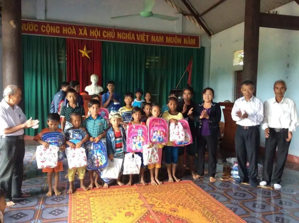 Bring Gifts To The Mountains 7 aeef2 a44338 2fd7bb2942f4414f98cd4063c082f459mv2 Bring Gifts To The Mountains TMT Foundation