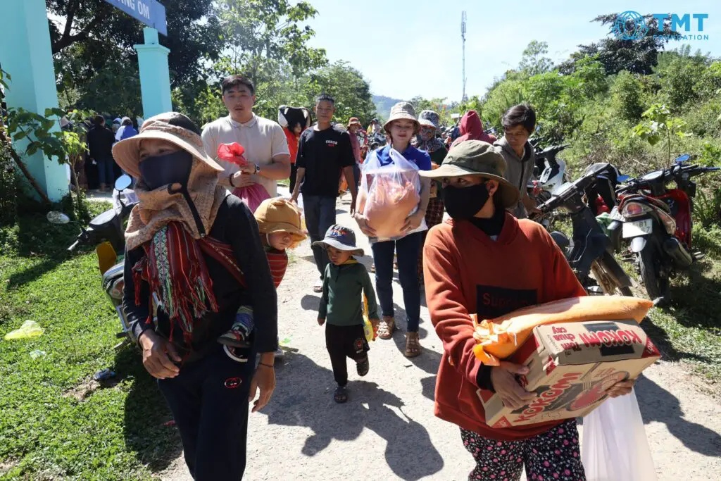 0X8A7299 Dak To Ver Commune, Chu Pah District, Gia Lai Province TMT Foundation