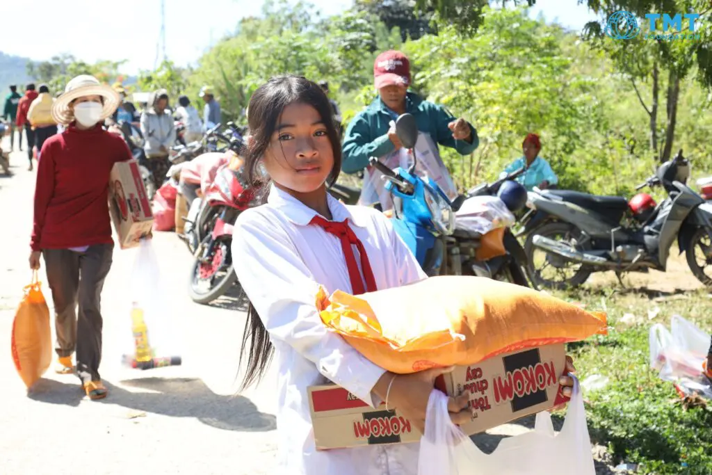 0X8A7307 Dak To Ver Commune, Chu Pah District, Gia Lai Province TMT Foundation