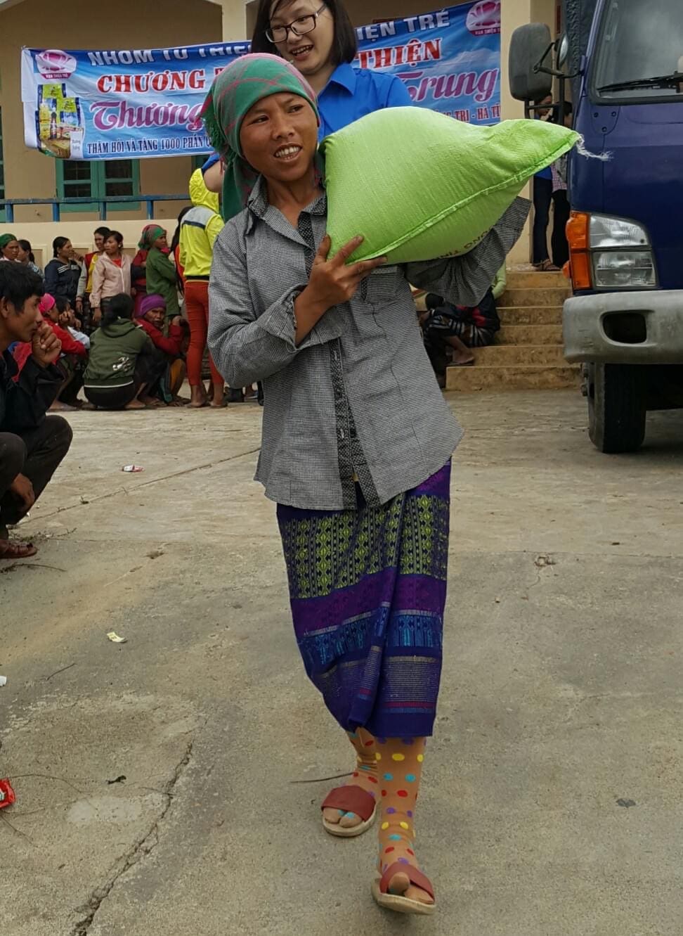 Bring Gifts To The Mountains 9 03b27 a44338 614c171193af448bad771841cb901a85mv2 Bring Gifts To The Mountains TMT Foundation