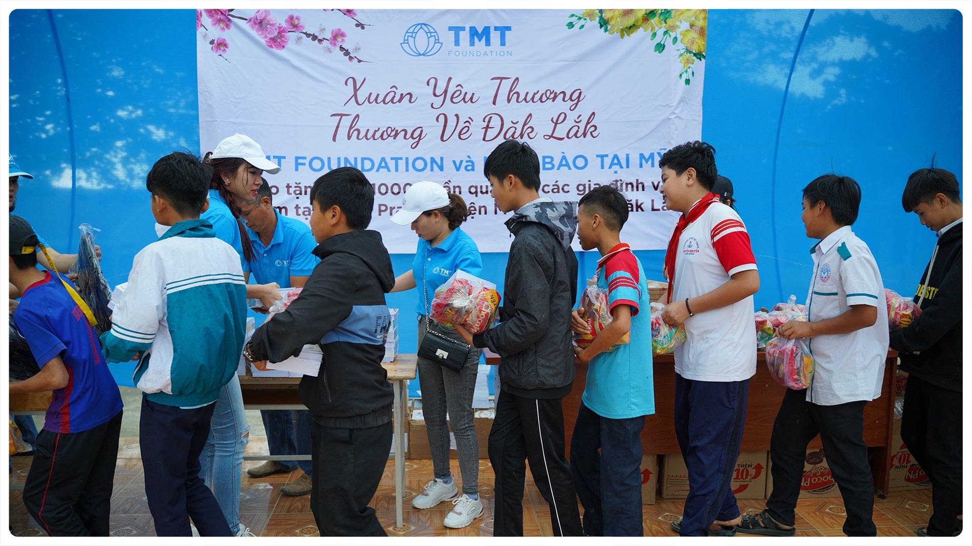 Xuan yeu thuong - Thuong ve Daklak - Daklak Province 17 db9ba 220675 4478481424af424bb912198486d5897cmv2 Xuan yeu thuong - Thuong ve Daklak - Daklak Province TMT Foundation